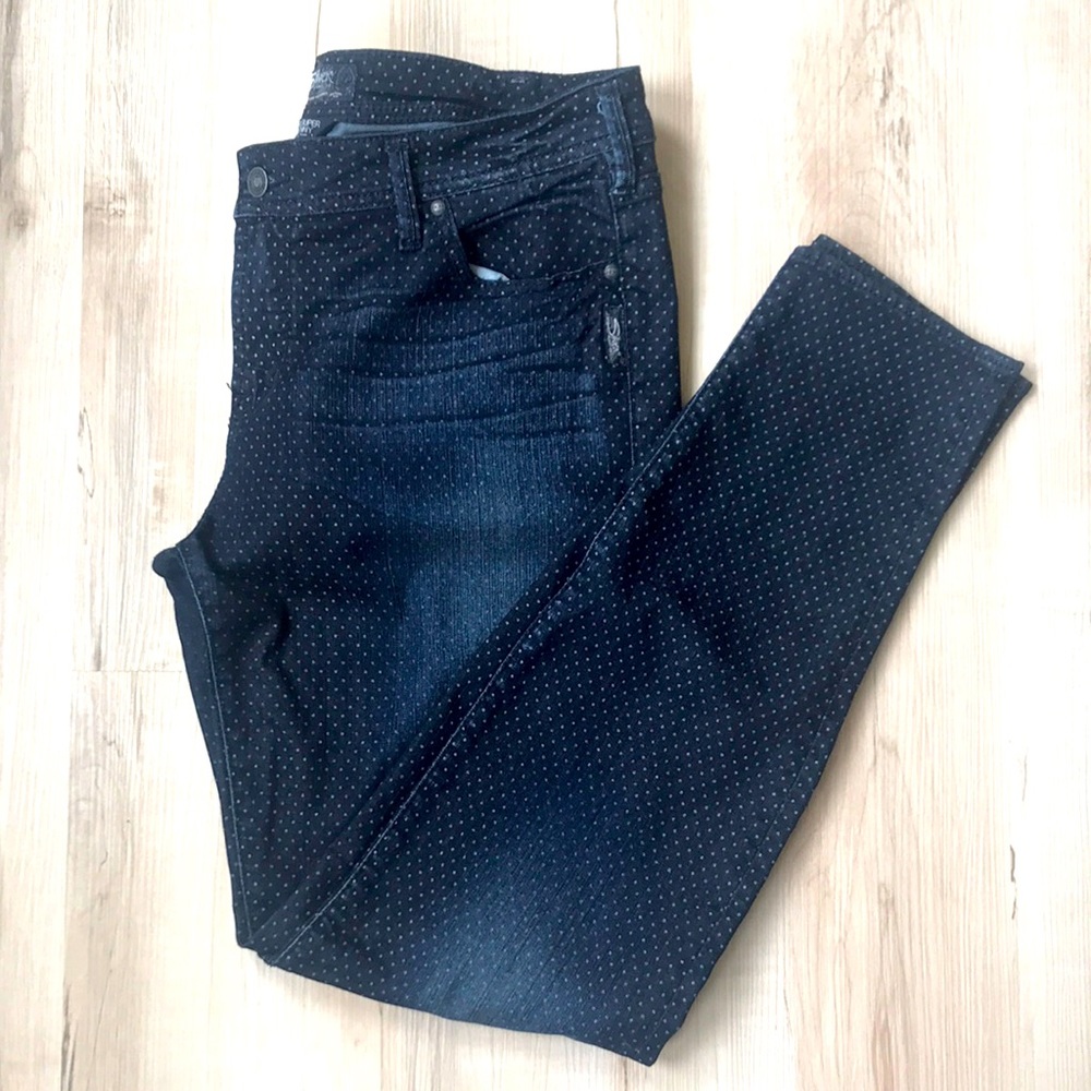 Silver Jeans “Suki” super skinny polka dot denim